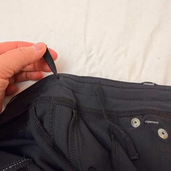 Kuhl Women's Mova Stretch Black Pant | Size 8 | Inseam 31" - Picture 10 of 10